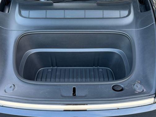 2026 Tesla Model Y Standard Rear-Wheel Drive