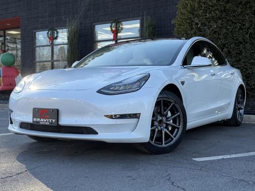 2020 Tesla Model 3 Standard Range