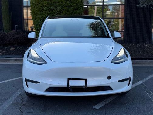 Pearl White Multi-Coat 2021 Tesla Model Y Long Range Dual Motor All-Wheel Drive