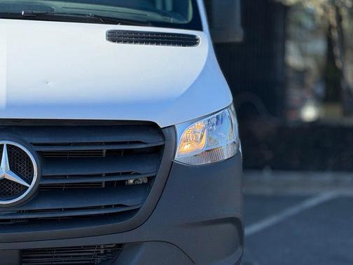 2021 Mercedes-Benz Sprinter 2500 Standard Roof