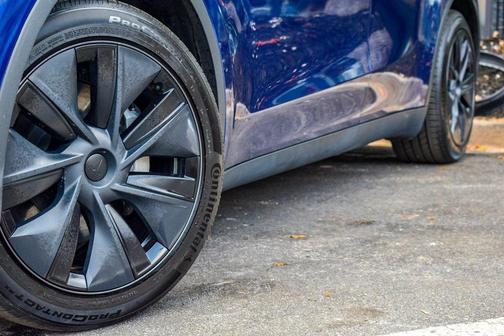 2024 Tesla Model Y Long Range Dual Motor All-Wheel Drive