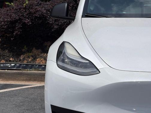 Pearl White Multi-Coat 2021 Tesla Model Y Long Range Dual Motor All-Wheel Drive