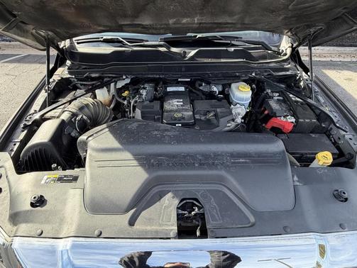 2022 RAM 2500 Tradesman Crew Cab 4x4 6'4' Box