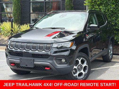 Diamond Black Crystal Pearlcoat 2022 Jeep Compass Trailhawk