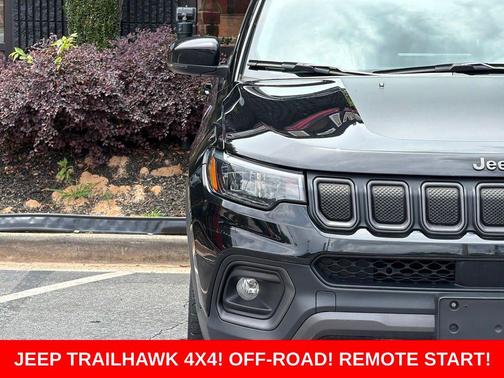 Diamond Black Crystal Pearlcoat 2022 Jeep Compass Trailhawk