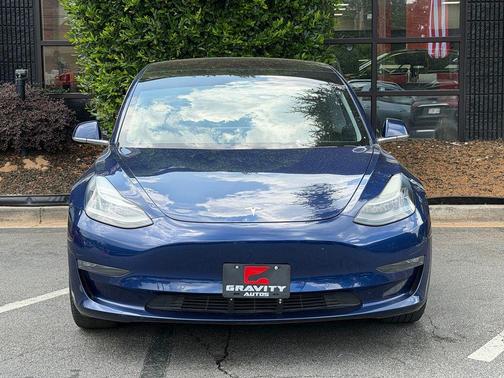 Deep Blue Metallic 2018 Tesla Model 3 Long Range