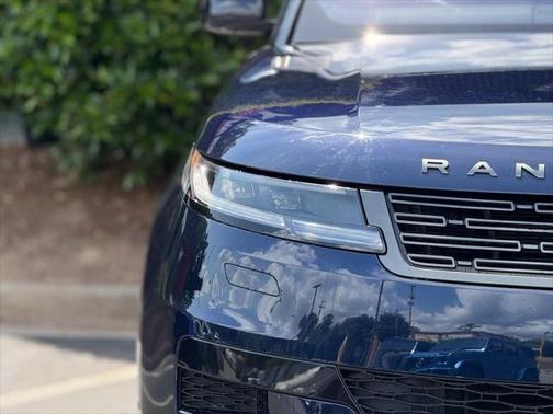 2023 Land Rover Range Rover Sport SE