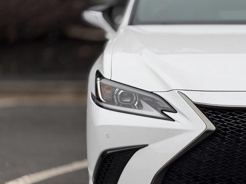 2022 Lexus ES 350 F Sport