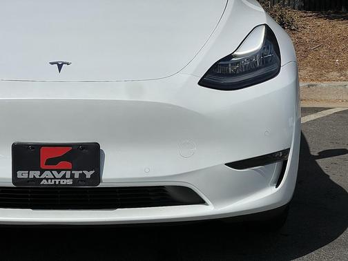 2021 Tesla Model Y Long Range Dual Motor All-Wheel Drive