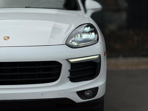 2016 Porsche Cayenne Cayenne S E-Hybrid