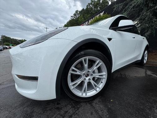 2021 Tesla Model Y Long Range Dual Motor All-Wheel Drive