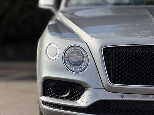 2019 Bentley Bentayga V8