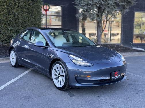 2022 Tesla Model 3 Long Range
