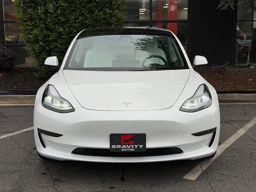 Pearl White Multi-Coat 2023 Tesla Model 3 Standard Range