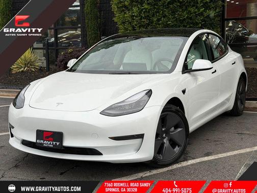 Pearl White Multi-Coat 2023 Tesla Model 3 Standard Range
