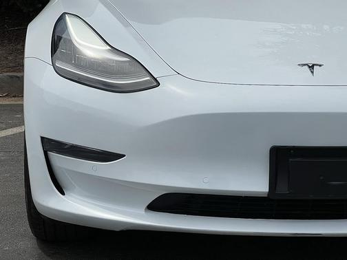 2019 Tesla Model 3 Mid Range