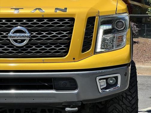 2017 Nissan Titan XD SV