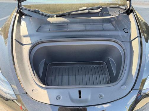 Black 2021 Tesla Model Y Performance