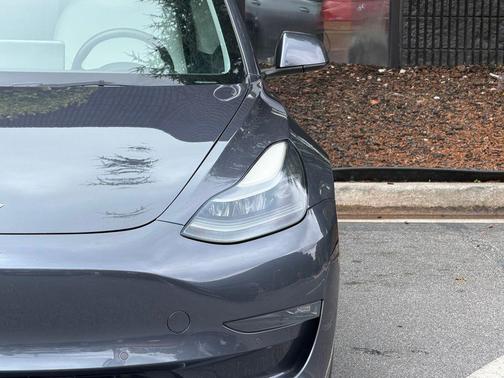 Midnight Silver Metallic 2022 Tesla Model 3 Long Range