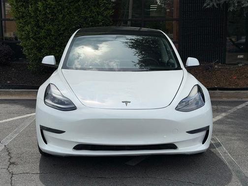 Pearl White Multi-Coat 2022 Tesla Model 3 Long Range