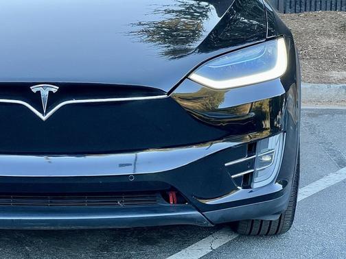 2018 Tesla Model X P100D