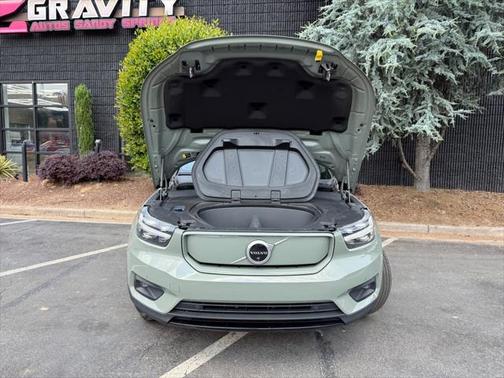 2021 Volvo XC40 Recharge Pure Electric P8