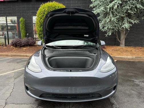 2022 Tesla Model Y Long Range Dual Motor All-Wheel Drive