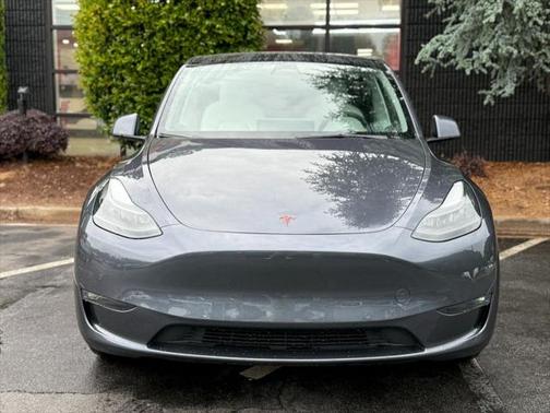 2022 Tesla Model Y Long Range Dual Motor All-Wheel Drive
