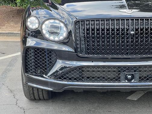 2024 Bentley Bentayga Azure