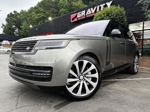 2023 Land Rover Range Rover P530 SE