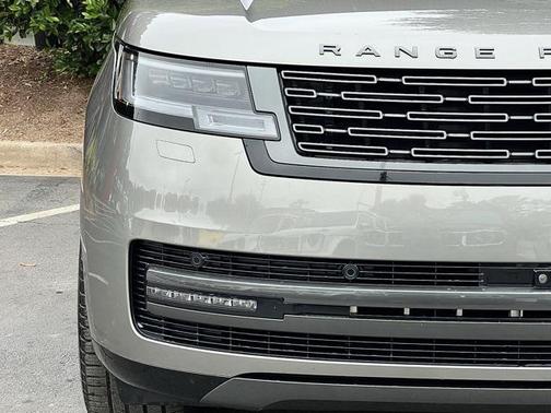 2023 Land Rover Range Rover P530 SE