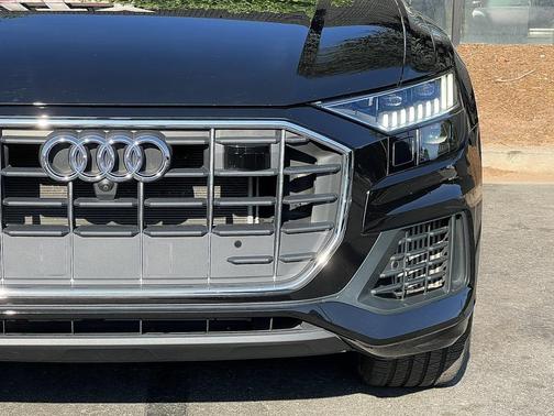 2023 Audi Q8 55 Prestige