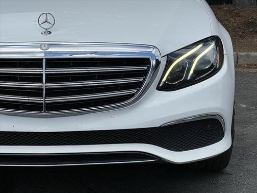 2017 Mercedes-Benz E-Class 4MATIC