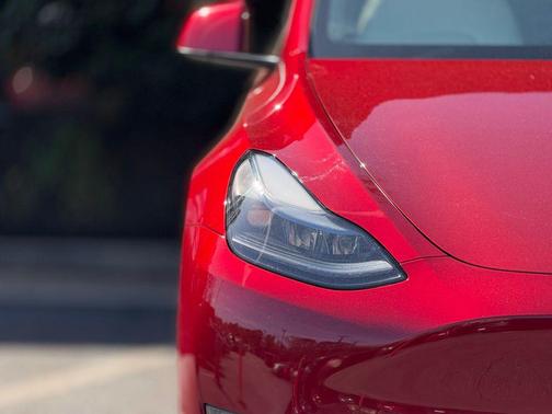 2024 Tesla Model Y Performance Dual Motor All-Wheel Drive