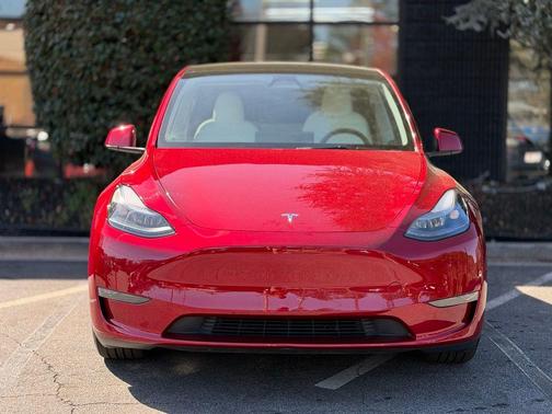 2024 Tesla Model Y Performance Dual Motor All-Wheel Drive