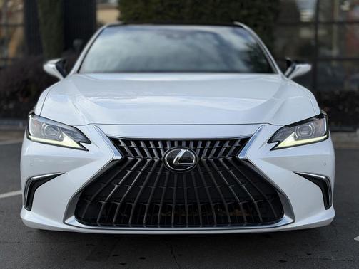 2022 Lexus ES 350 Base
