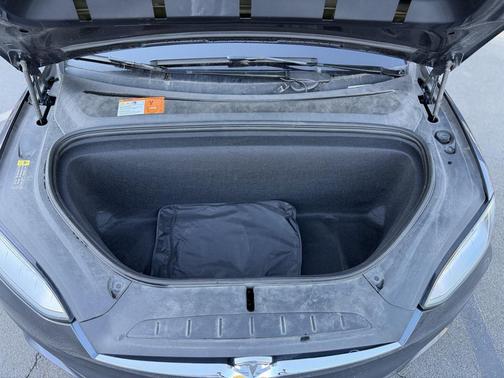 2017 Tesla Model X P100D