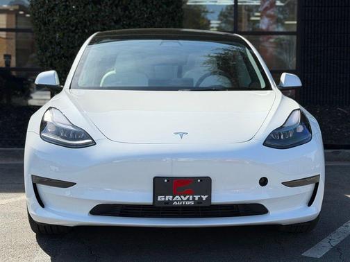 Pearl White Multi-Coat 2023 Tesla Model 3 Standard Range