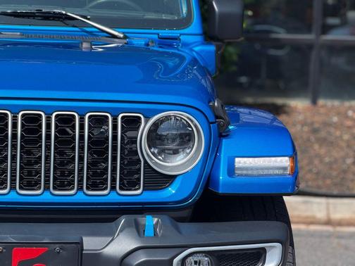 Hydro Blue Pearlcoat 2024 Jeep Wrangler 4xe Sahara