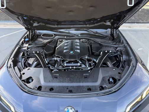 2023 BMW 760 i xDrive
