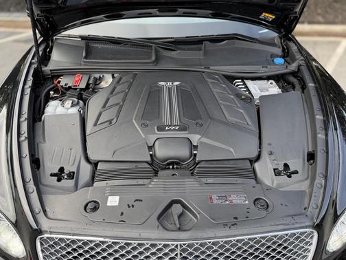 2023 Bentley Bentayga V8