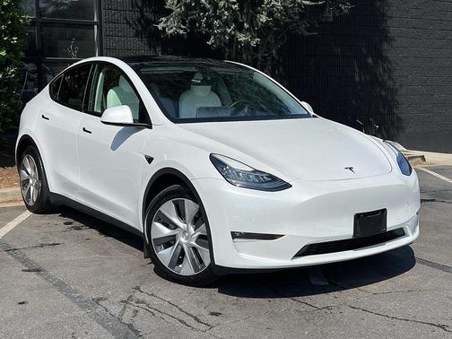 2022 Tesla Model Y Long Range Dual Motor All-Wheel Drive