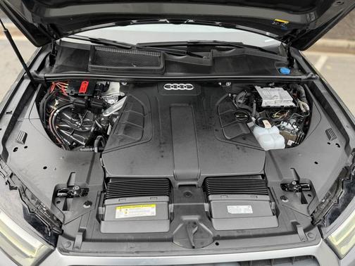 2019 Audi Q7 55 Prestige