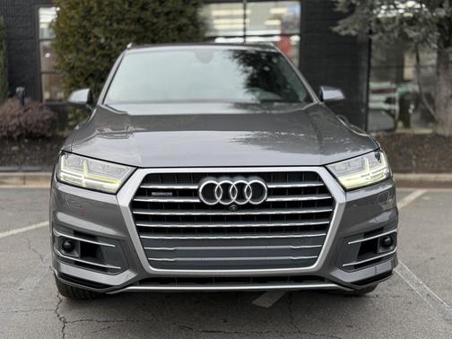 2019 Audi Q7 55 Prestige