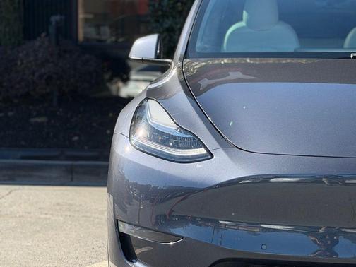 2020 Tesla Model Y Performance Dual Motor All-Wheel Drive