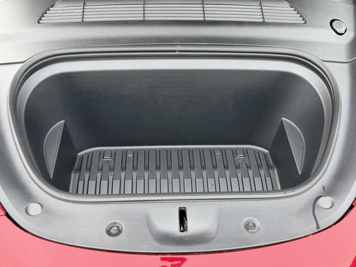 2023 Tesla Model Y Performance Dual Motor All-Wheel Drive