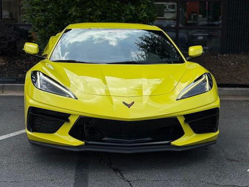 Accelerate Yellow Metallic 2021 Chevrolet Corvette Stingray w/1LT