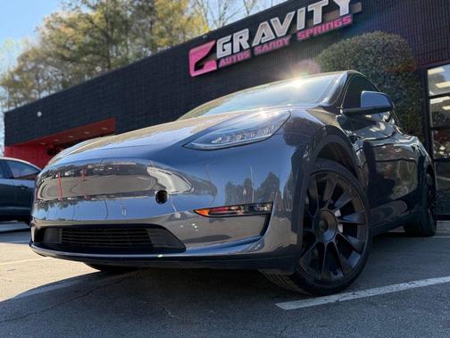 Midnight Silver Metallic 2023 Tesla Model Y Long Range Dual Motor All-Wheel Drive