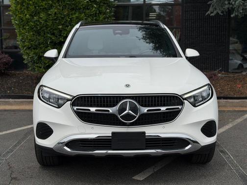 Polar White 2025 Mercedes-Benz GLC 300 Base