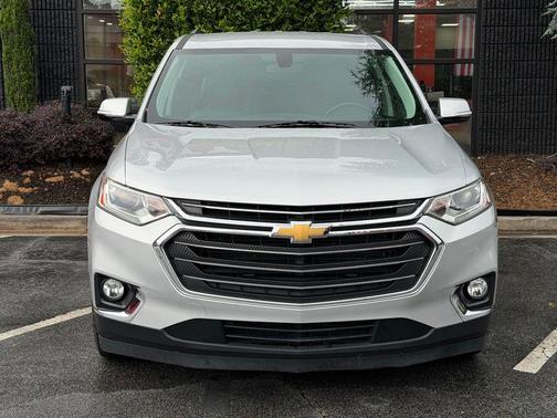 Silver Ice Metallic 2019 Chevrolet Traverse LT Leather